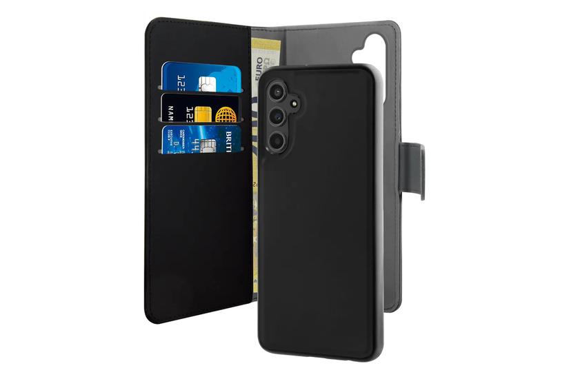 Always on the go? We get it. Puro created the Detachable Case so that you can neatly organize your essentials no matter where you are. Whether you're on foot, in a car or on a plane, you'll be able to conveniently carry your cash, cards and device all in o