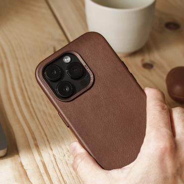 Woodcessories Bio Leather Case MagSafe iPhone 15 Plus Brown