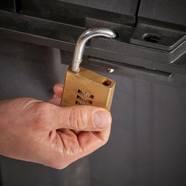 ST. BOX ON PRO-STACK WHEELS