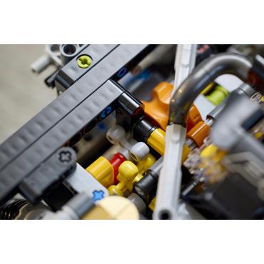 LEGO Technic 42172 McLaren P1&trade;