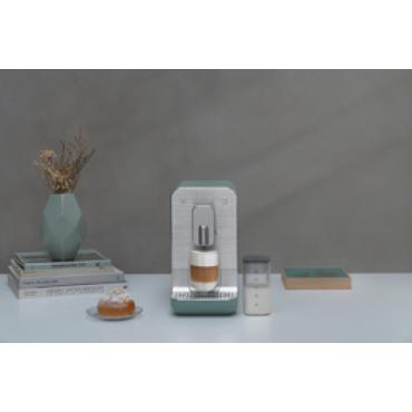 Smeg 50's Style BCC13EGMEU - automatisk kaffekokare med cappuccinatore - 19 bar - Smaragdgrön