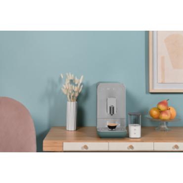 Smeg 50's Style BCC13EGMEU - automatisk kaffekokare med cappuccinatore - 19 bar - Smaragdgrön