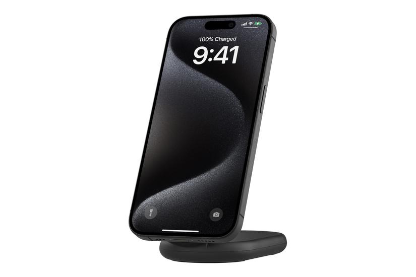 Belkin BoostCharge trådløs opladningsstander - magnetisk, foldbar, med Qi2 - + AC-strømadapter - 15 Watt