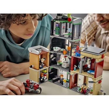 LEGO Marvel 76324 Spider-Man i Oscorp