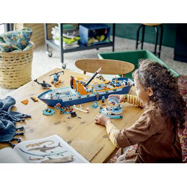 LEGO City 60368 Polarudforskningsskib