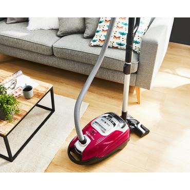 Rowenta Vacuum Cleaner Silence Force Allergy+ red (RO7473CH)