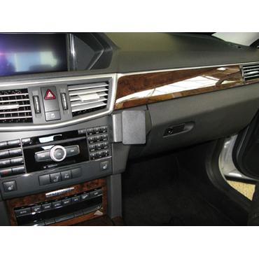 Brodit ProClip Angled mount - montering för mobiltelefon