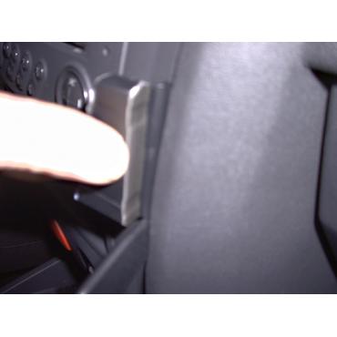 Brodit ProClip Angled mount - montering för mobiltelefon