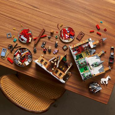 LEGO Harry Potter Hogsmeade&trade;-landsbyen &ndash; samlerudgave