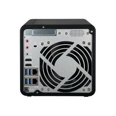 QNAP TS-453B
