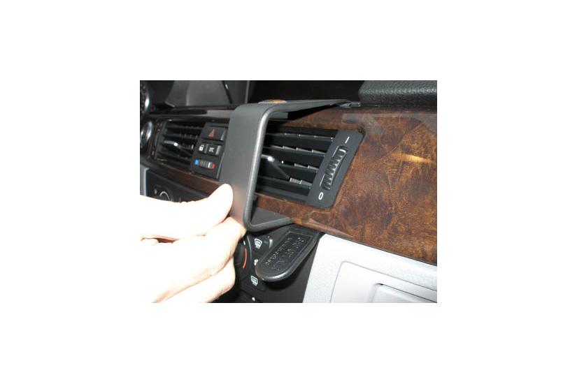 Brodit ProClip Angled mount - montering för mobiltelefon