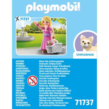 It-Girl with Chihuahua