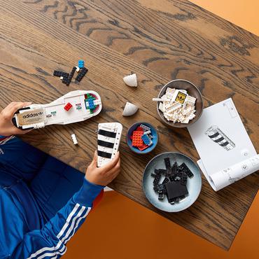LEGO Creator Expert 10282 - adidas Originals Superstar - byggsats