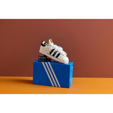 LEGO Creator Expert 10282 - adidas Originals Superstar - byggsats