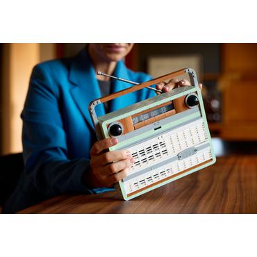 LEGO ICONS 10334 Retro Radio