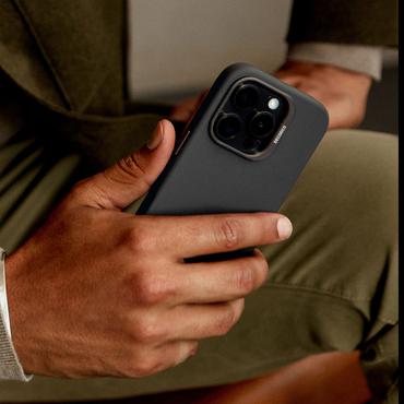 Decoded Leather Backcover