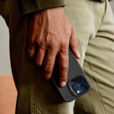 Decoded Leather Backcover