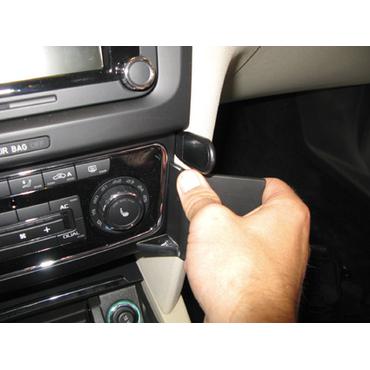 Brodit ProClip Angled mount - montering för mobiltelefon