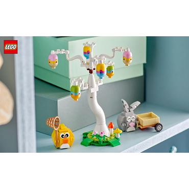 LEGO Iconic P&aring;skehare og kylling p&aring; &aelig;ggejagt