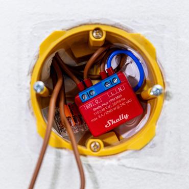 Shelly Plus 1PM Mini, relay