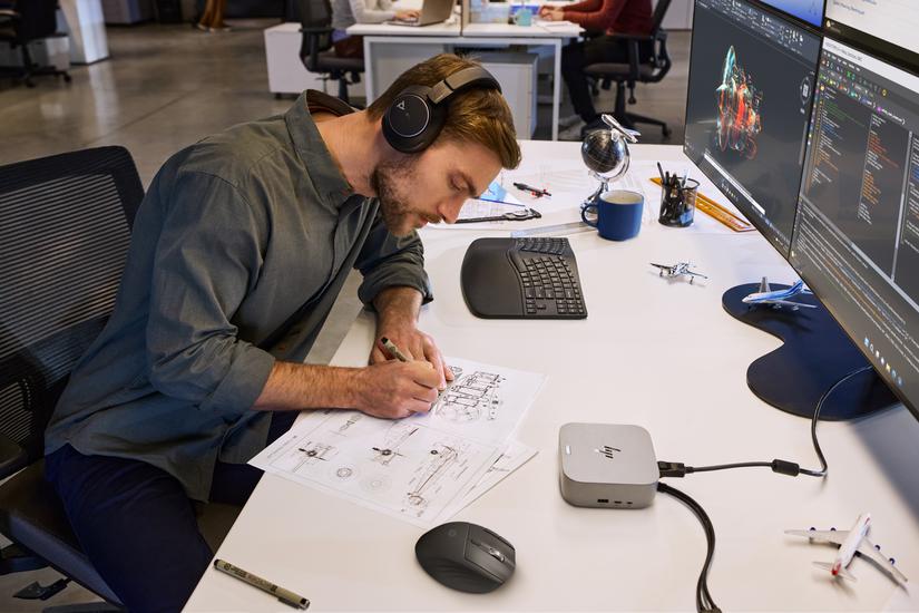 HP Ultra-Fast-Scroll Wireless Mouse 780M (Consumer)