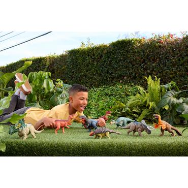 Jurassic World WILD ROAR Maiasaura