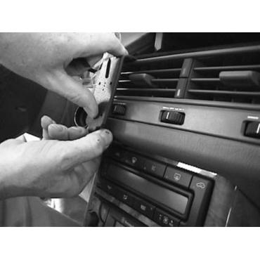 Brodit ProClip Center mount - montering för mobiltelefon