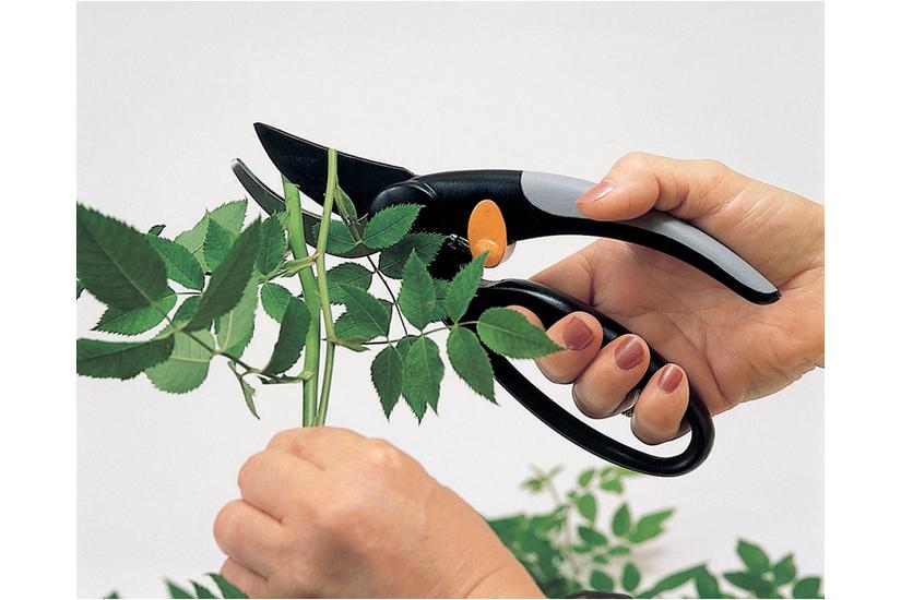 Fiskars 111440 besk&aelig;ringssaks Aflede Sort