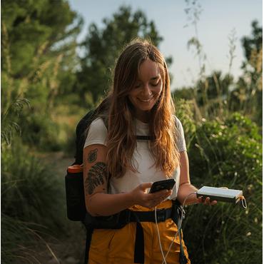 Xtorm XG2S101 powerbank Lithium polymer (LiPo) 10000 mAh Sort, Grå, Orange