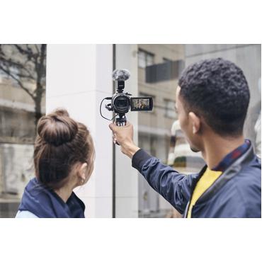 Sony Handycam FDR-AX43