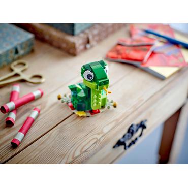 LEGO Iconic Slangens år