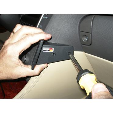 Brodit ProClip Angled mount - montering för mobiltelefon