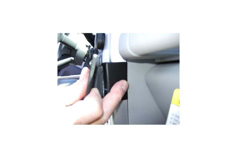 Brodit ProClip Angled mount - montering för mobiltelefon