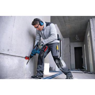 Bosch GBH 18V-34 CF Professional - roterande hammare - sladdl&ouml;s - 2 batterier