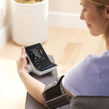 Braun ExactFit 3 Upper arm Automatic 2 user(s), Blood pressure monitor