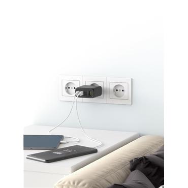 USB-C&trade; PD Multiport Quick Charger (68 W), black