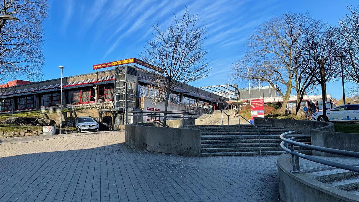 Frölunda kulturhus sett utifrån
