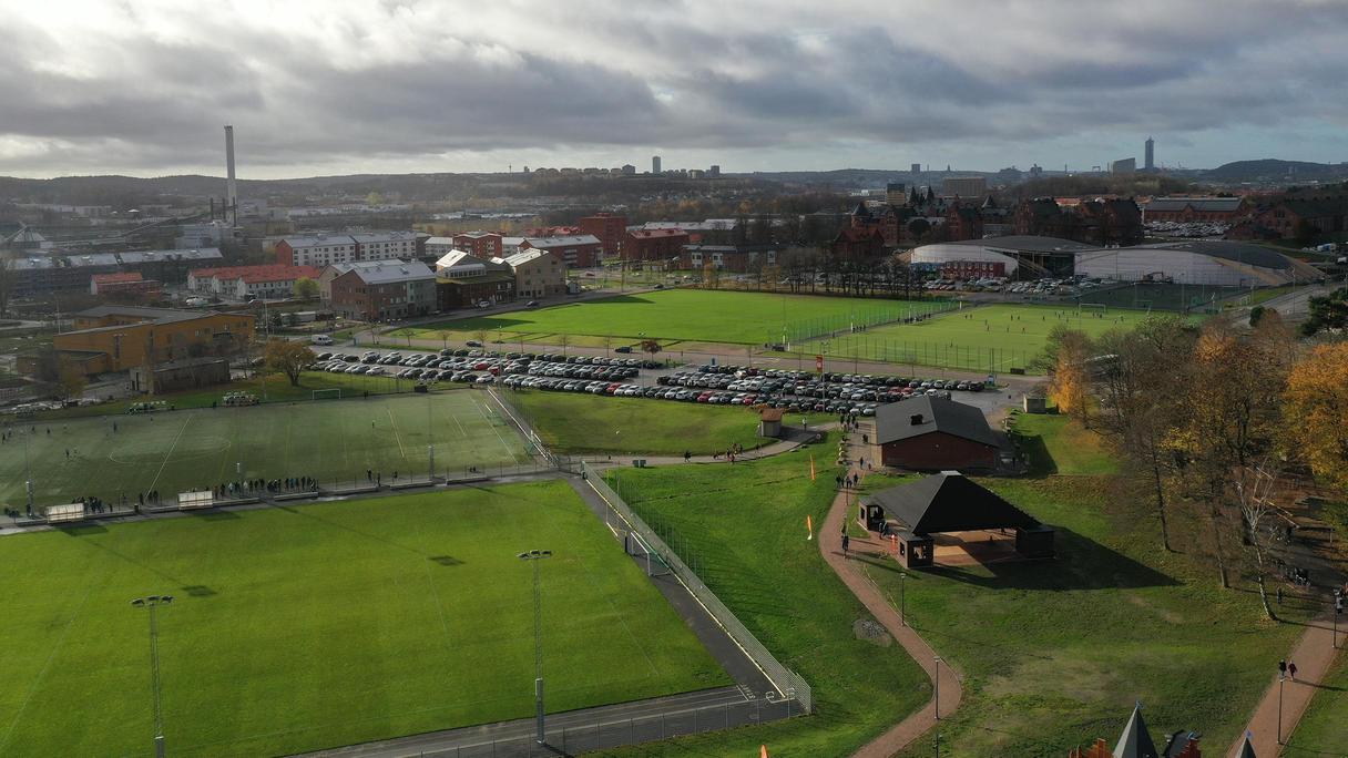 Flygfoto över Kvibergs bollplaner