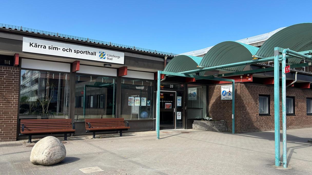 Entrébild på Kärra simhall.