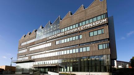 Bilden föreställer Lindholmens tekniska gymnasium.