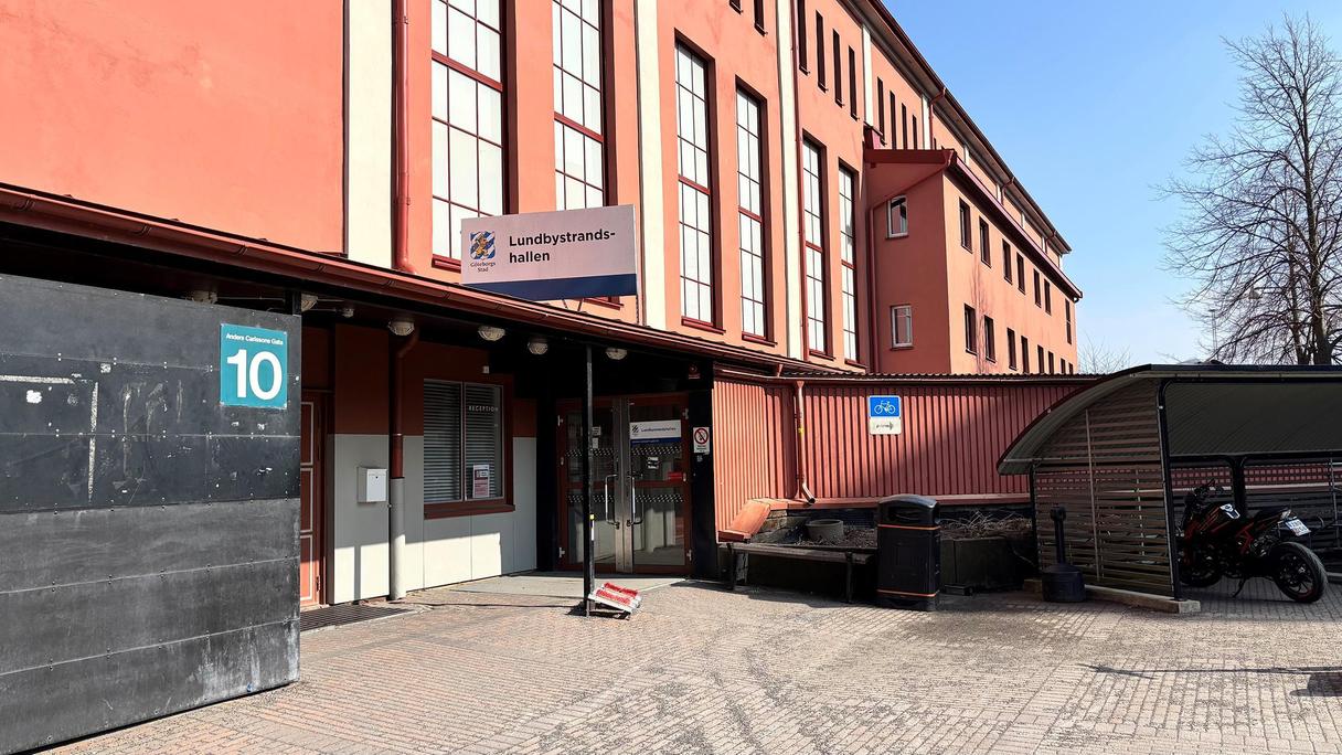 Lundbystrandshallens entré