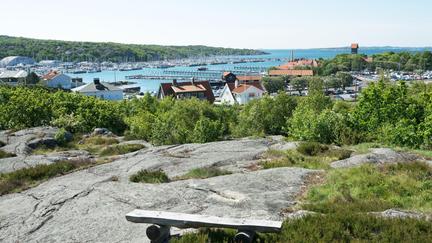 Högst upp i parken finns utsikt över hav och hamn