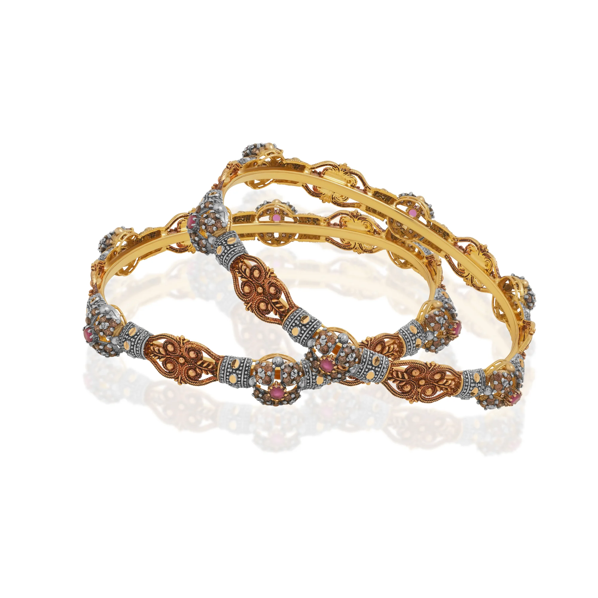 KP00333%201 Kara Pair in 21K Gold
