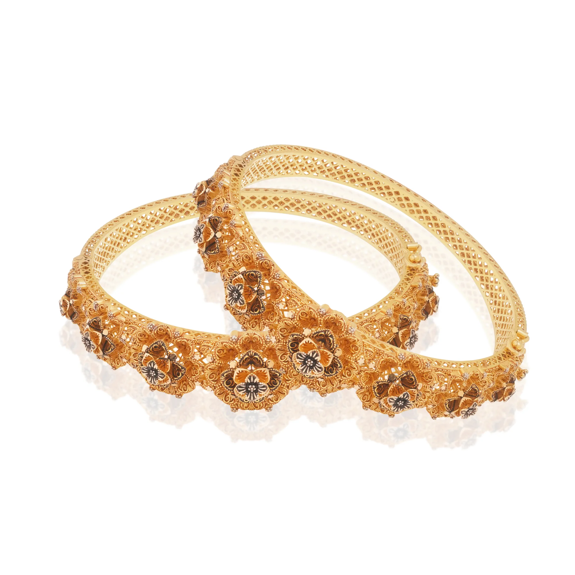 KP00358%201 Kara Pair in 21K Gold