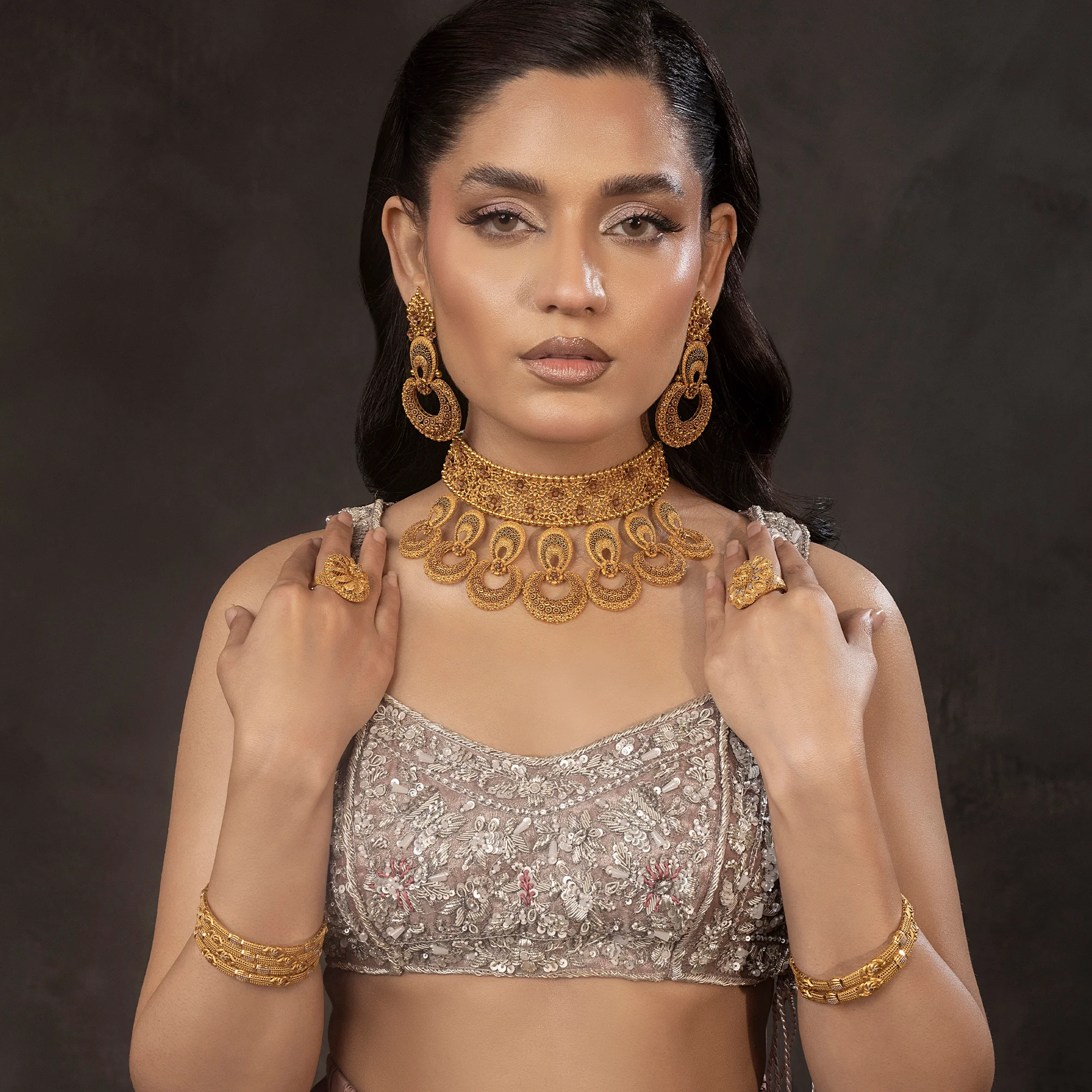 NS00843 Choker Necklace in 21K Gold