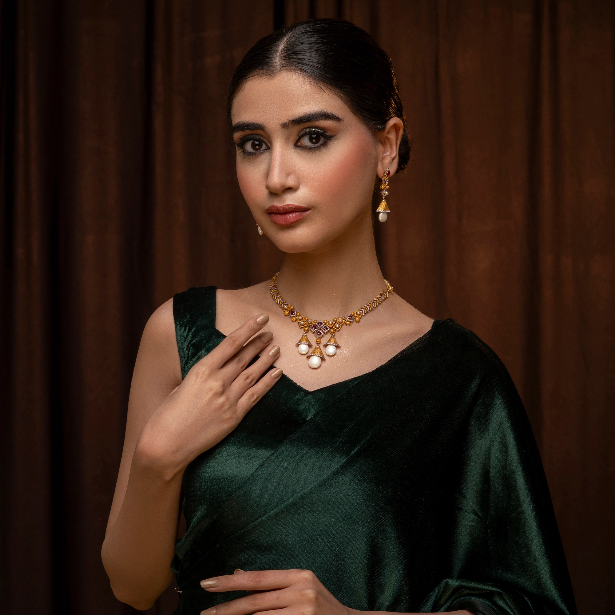NS00868 Lariat Necklace in 21K Gold
