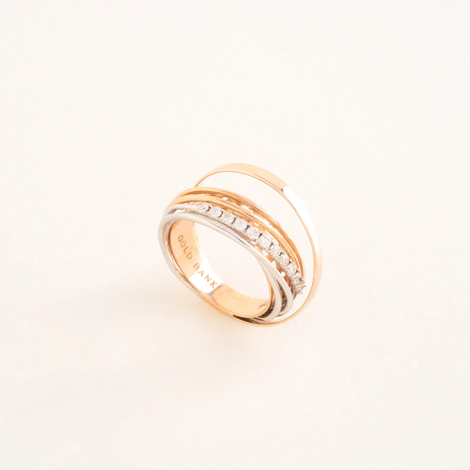 RG02501 Cocktail Ring in 18K Gold