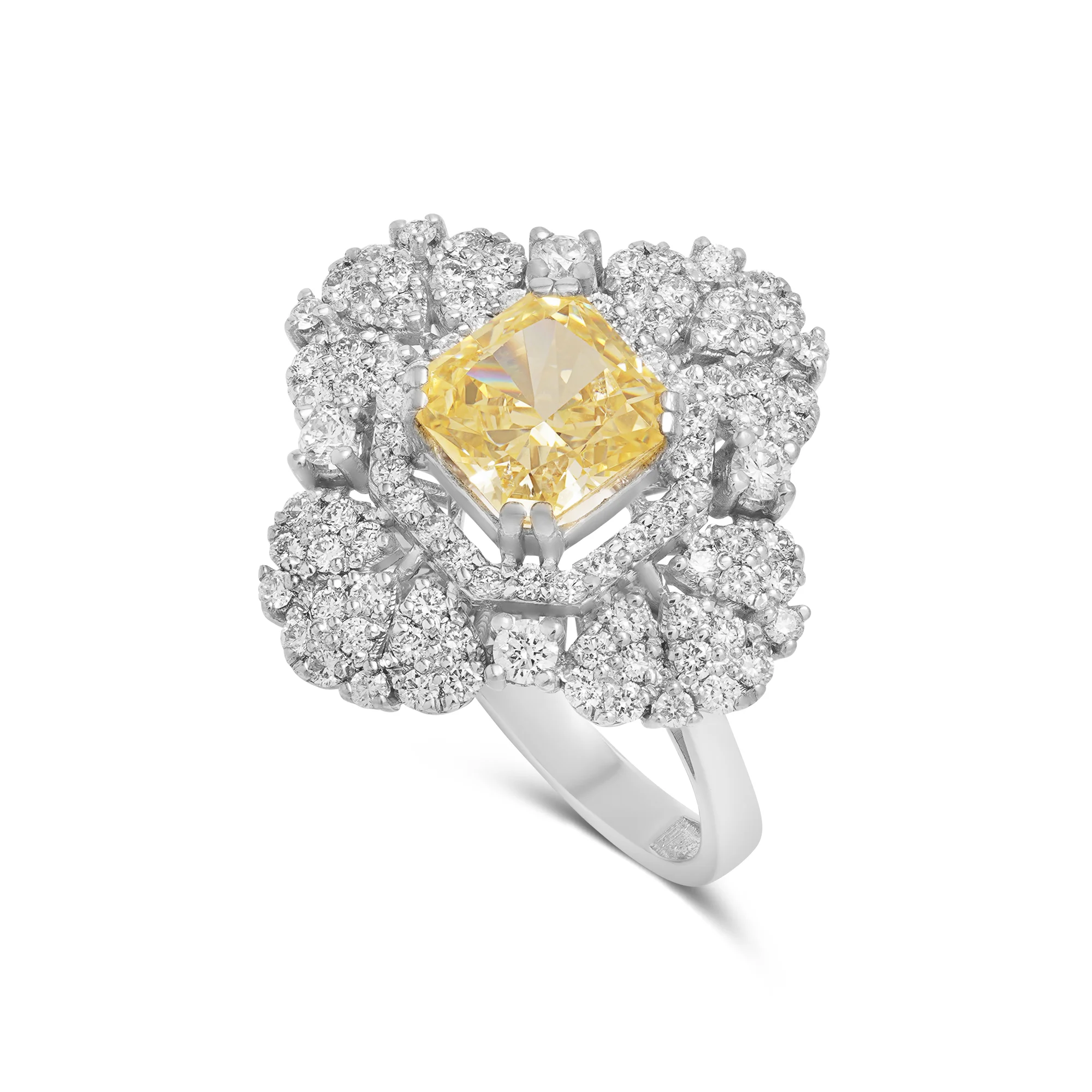 RG03238 Ring in 18K Gold with 0.97 Carat Diamonds