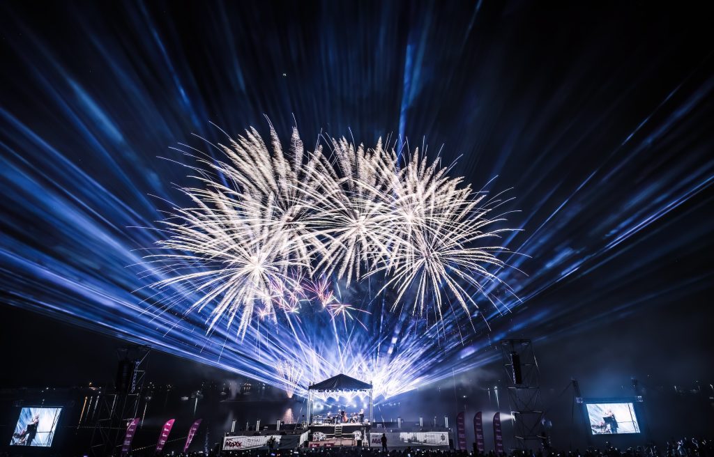 MH LIGHT: Pokazy Laserowe i Efekty
