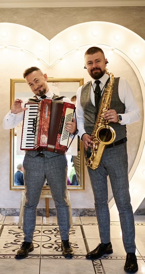 MADAM DJ&LIVE – DJ na Wesele z Instrumentami na Żywo